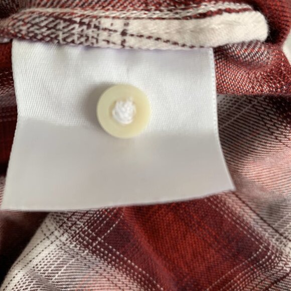 Levi Long sleeve shirt w collard V-neck, Red n White patten, tie Back, Size Med - Picture 11 of 11